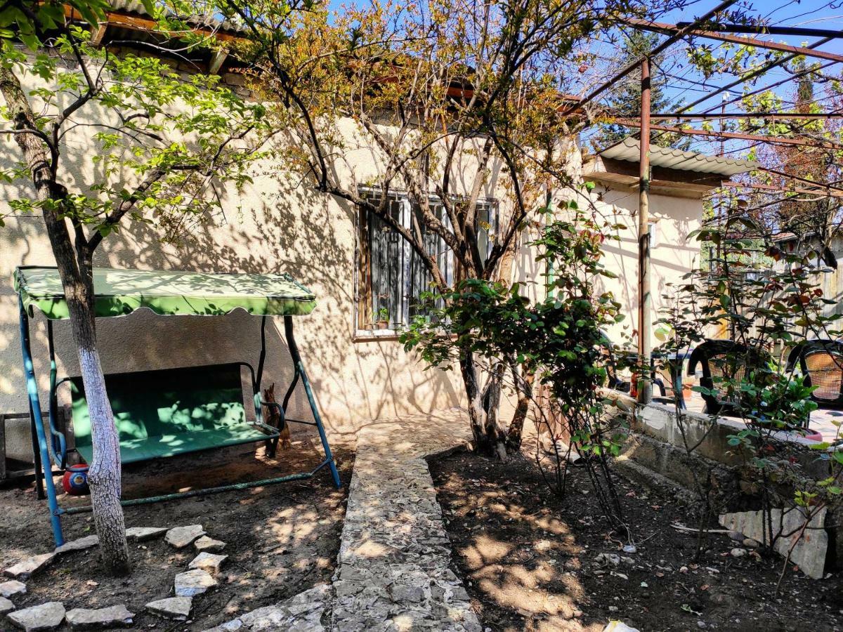 Guesthouse Ttt Tbilisi Exterior photo