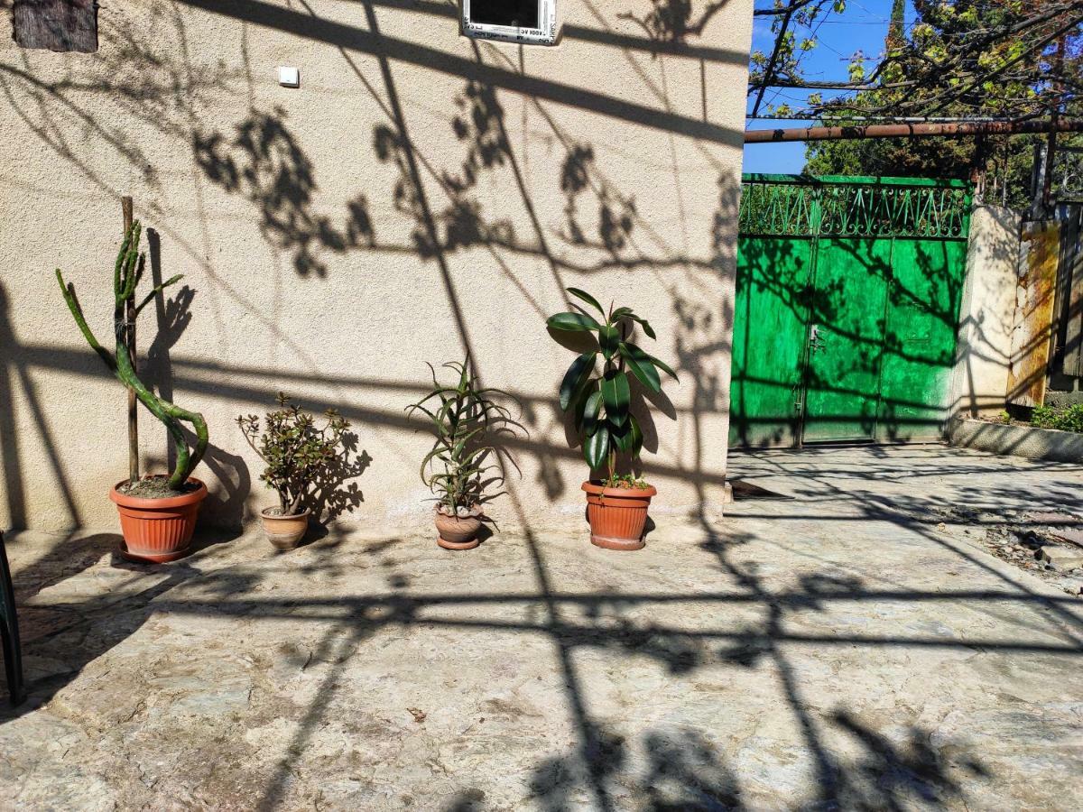 Guesthouse Ttt Tbilisi Exterior photo
